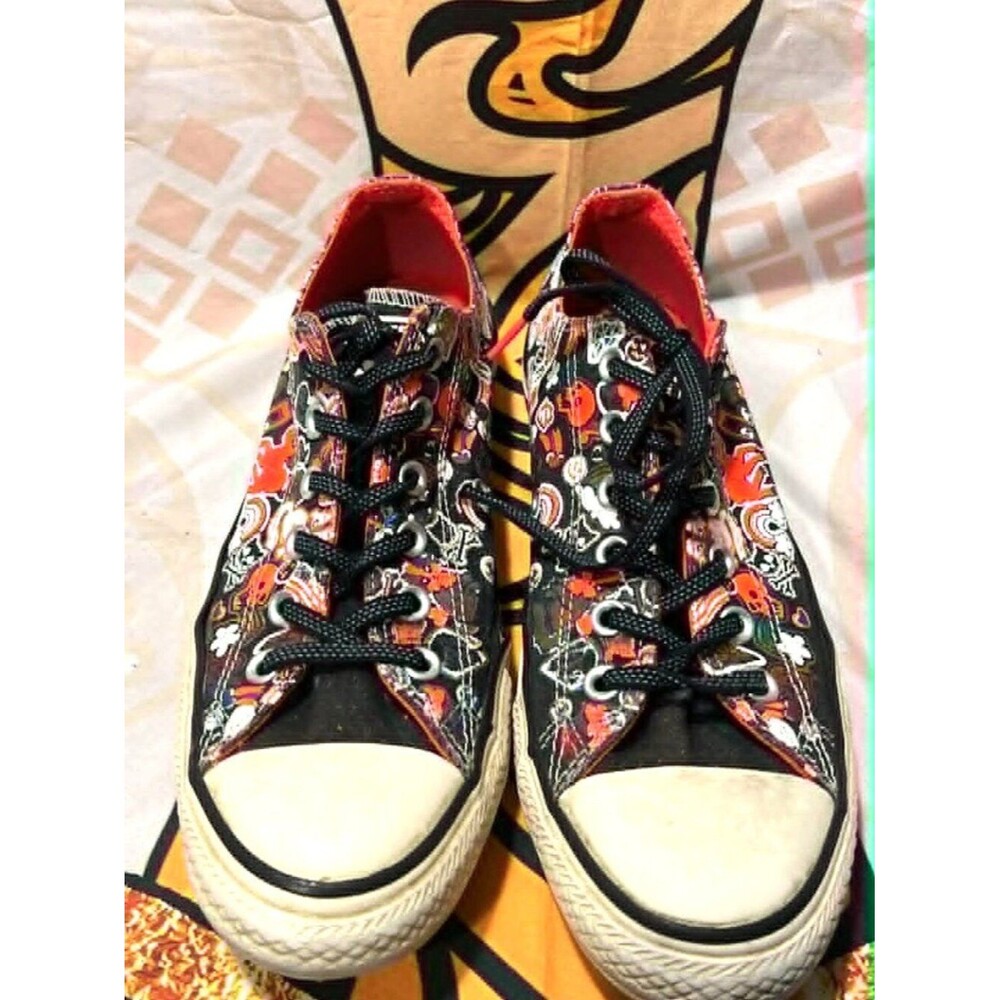 Converse All Star “Tattoo Flash” Graphic Sneakers – Men’s 7 / Women’s 8.5